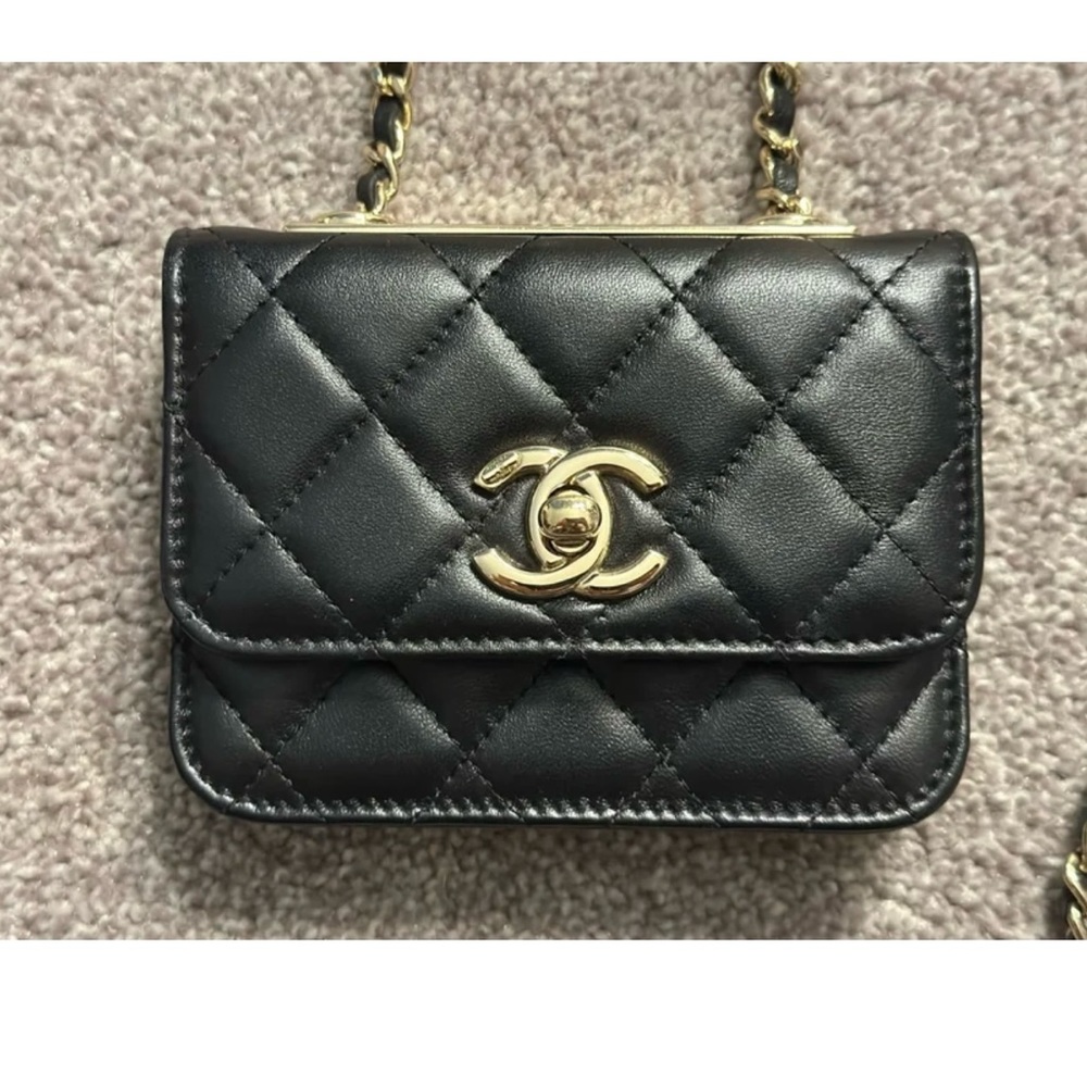 Chanel Black Trendy Quilted Leather Bag - Picture 3 of 9
